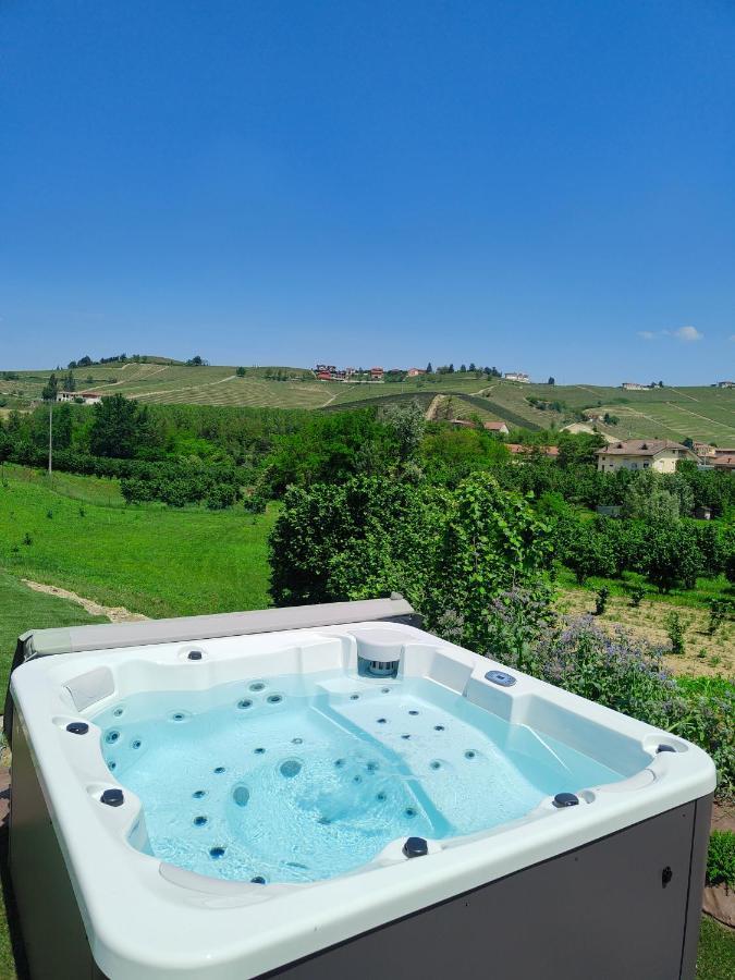 Cascina Bellonuovo Алба Екстериор снимка