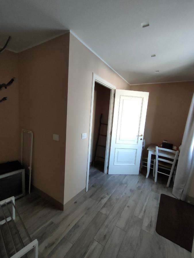 Cascina Bellonuovo Алба Екстериор снимка