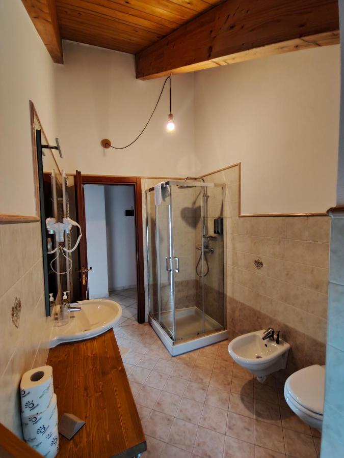 Cascina Bellonuovo Алба Екстериор снимка
