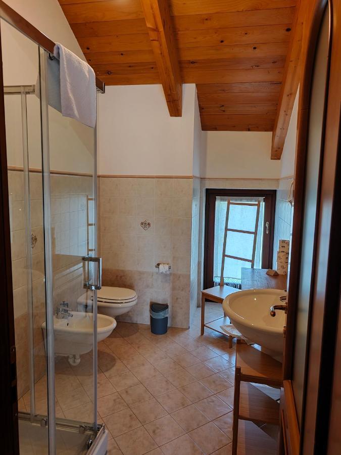 Cascina Bellonuovo Алба Екстериор снимка