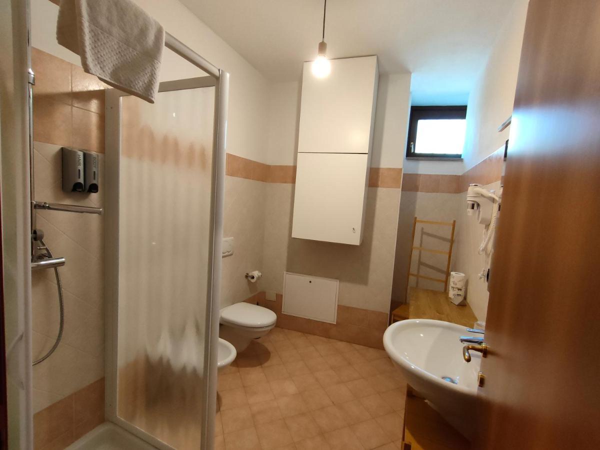 Cascina Bellonuovo Алба Екстериор снимка